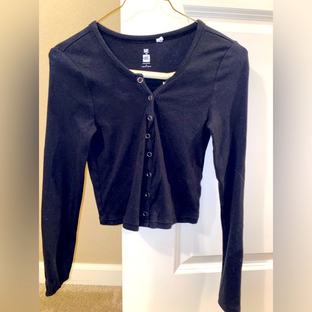 Pacsun black long sleeve top in size small! very good condition only worn once.